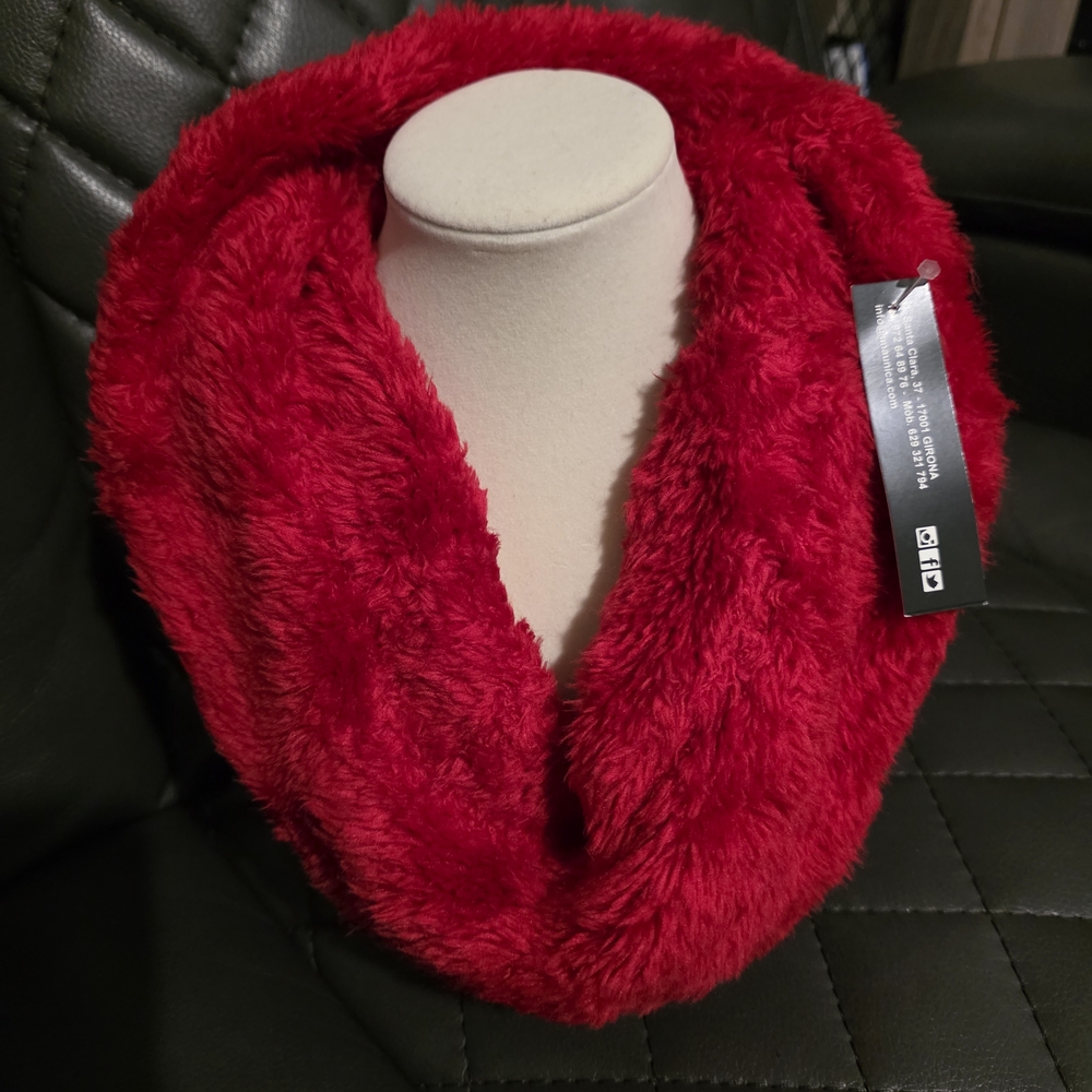 Luxurious Red Faux Fur Infinity Scarf